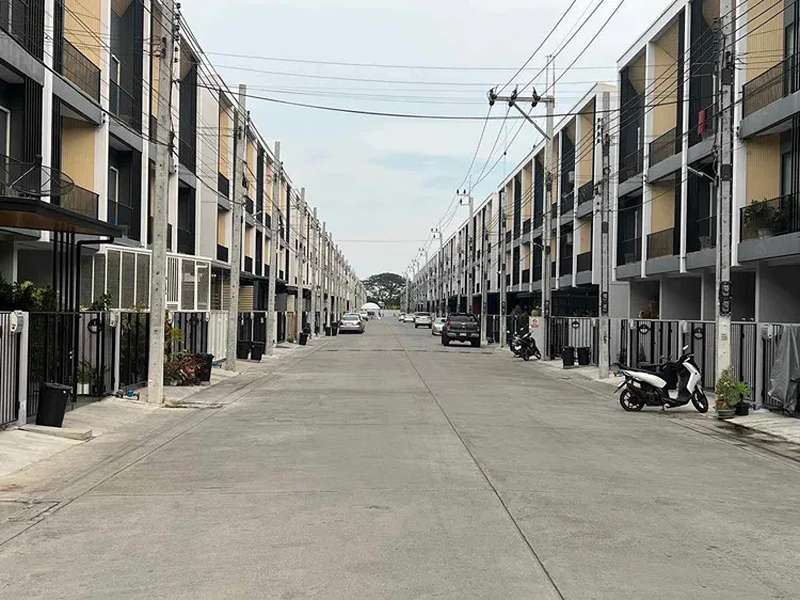 Nalin-Avenue-5-Ramintra-Minburi